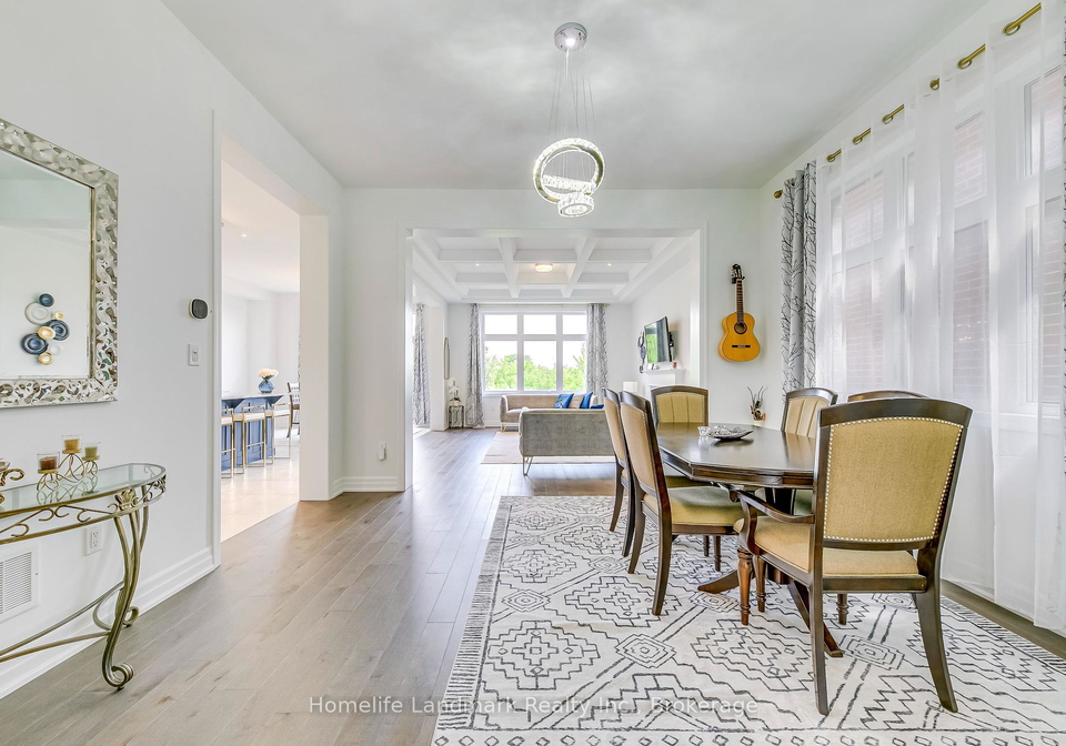 1472-varelas-passage-oakville-ontario-w12380993