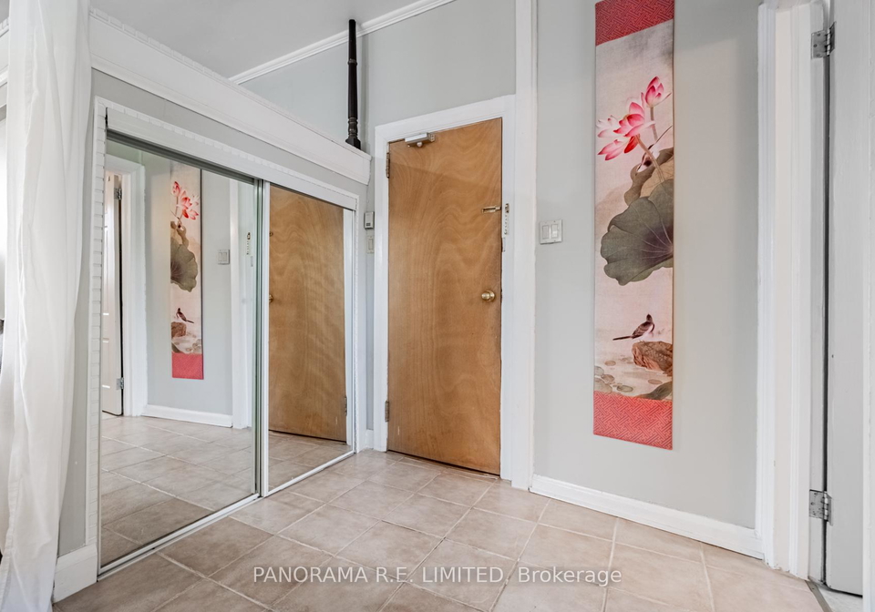 8-thirty-third-street-etobicoke-ontario-w12381024