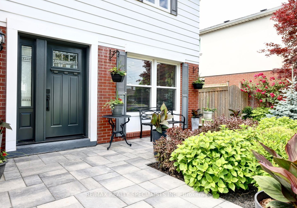 2574-homelands-drive-mississauga-ontario-w12381064