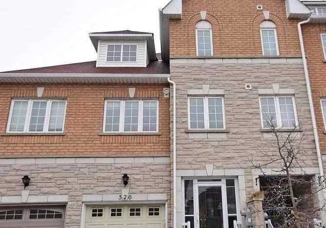 526-candlestick-circle-mississauga-ontario-w12381344