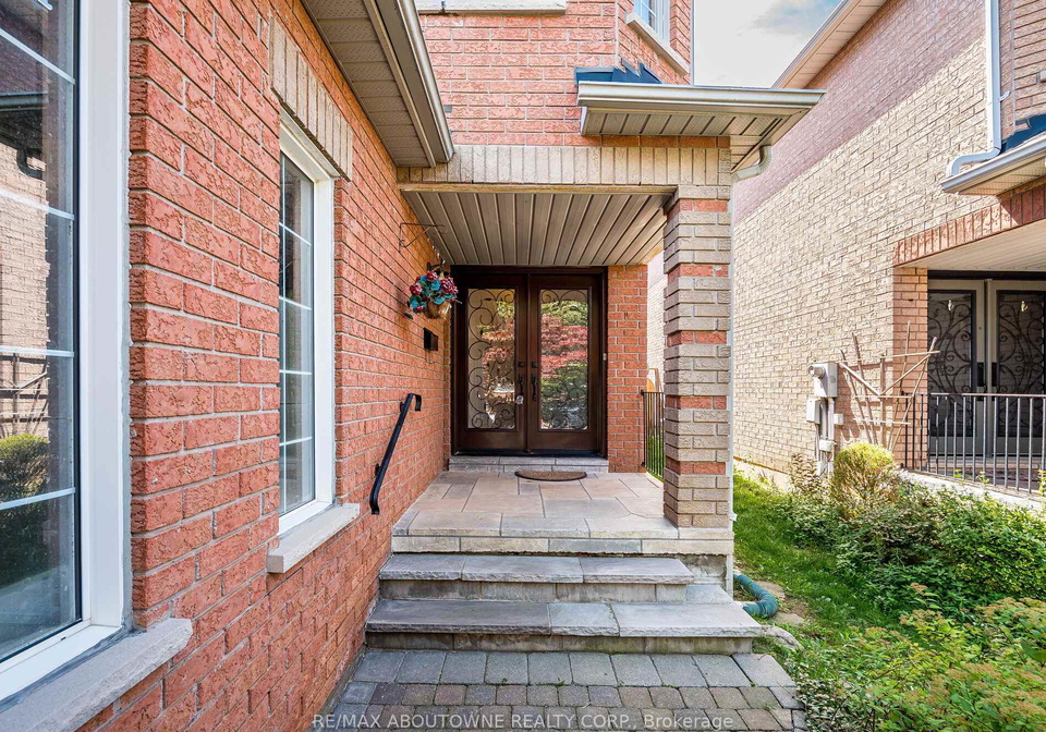 6284-glen-meadows-road-mississauga-ontario-w12381452