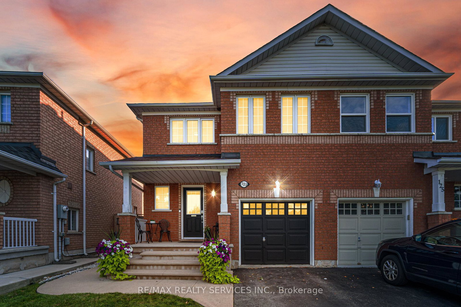 123-farthingale-crescent-brampton-ontario-w12381484