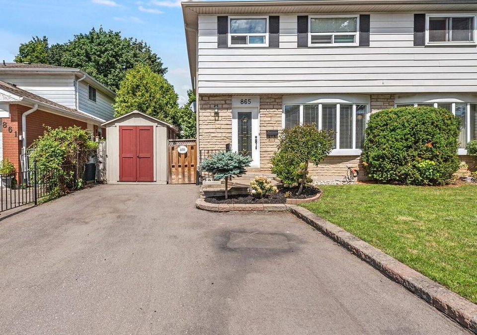 865-flagship-drive-mississauga-ontario-w12381544