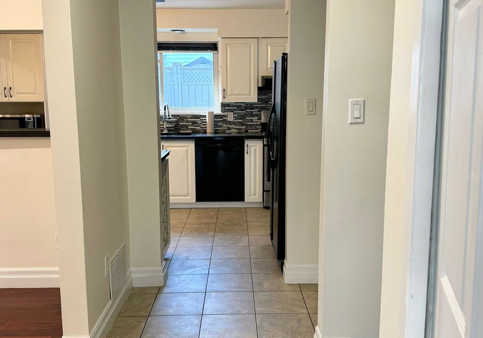 353-erindale-drive-burlington-ontario-w12381563