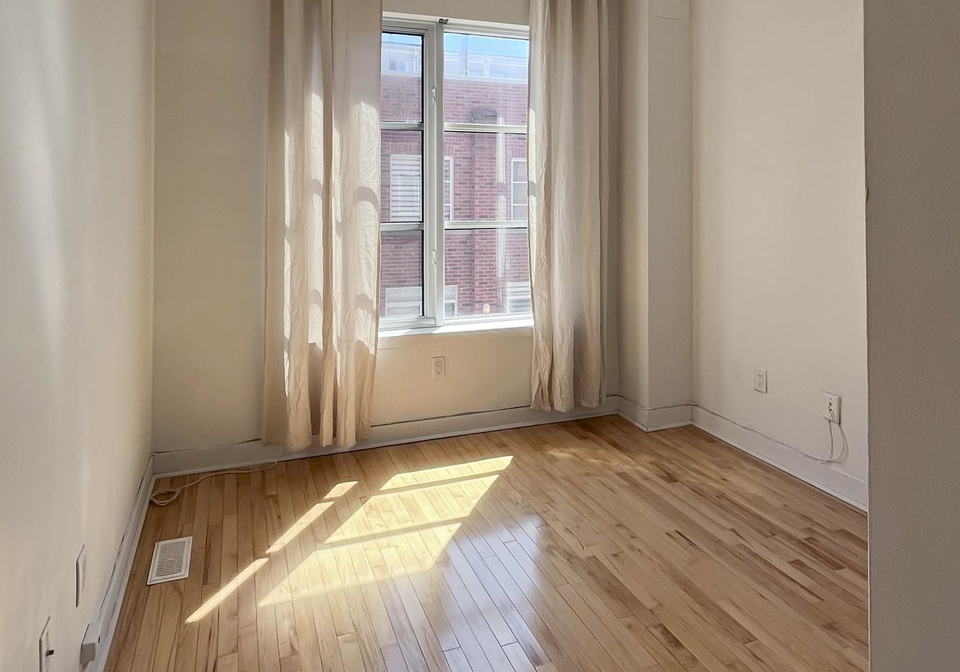 2dekoven-mews-toronto-ontario-w12381566