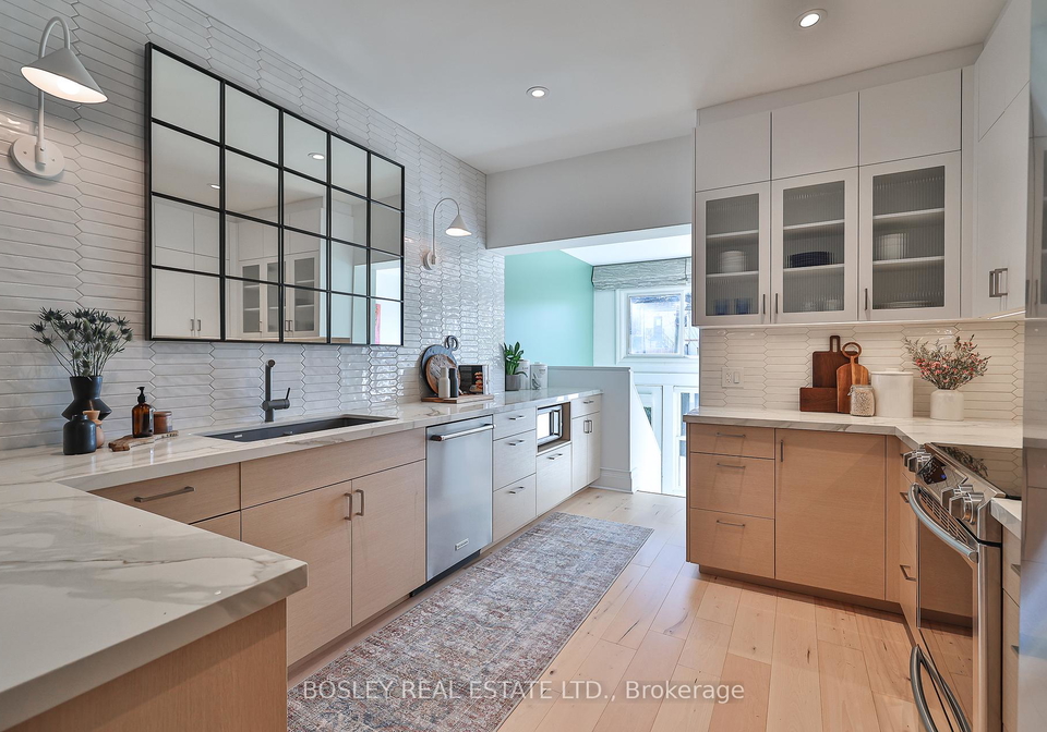 21a-grafton-avenue-toronto-ontario-w12381773
