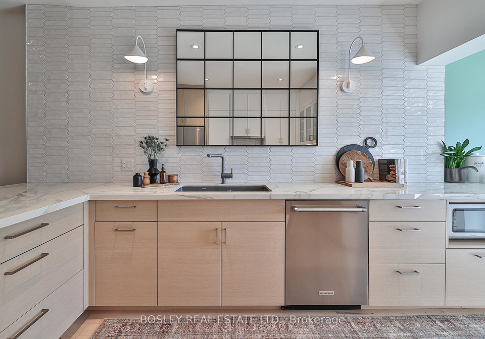 21a-grafton-avenue-toronto-ontario-w12381773