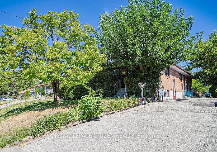 2516-jane-street-york-ontario-w12381813