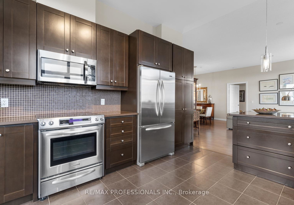 1135-royal-york-road-etobicoke-ontario-w12381968