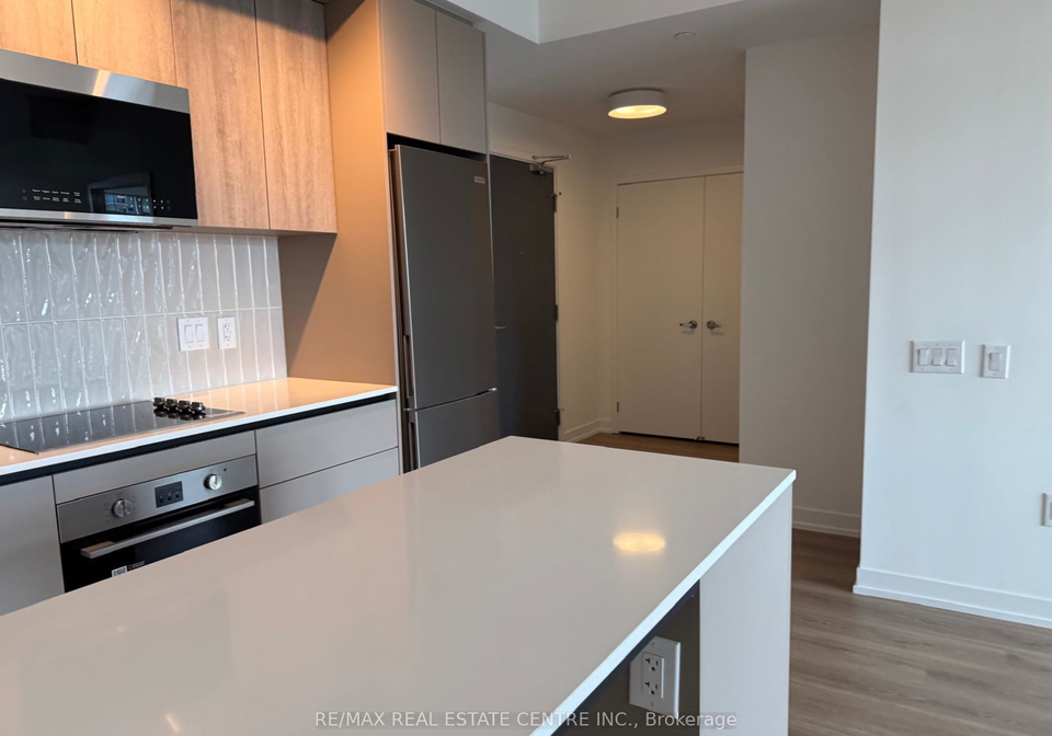 2485-eglinton-avenue-w-mississauga-ontario-w12381979