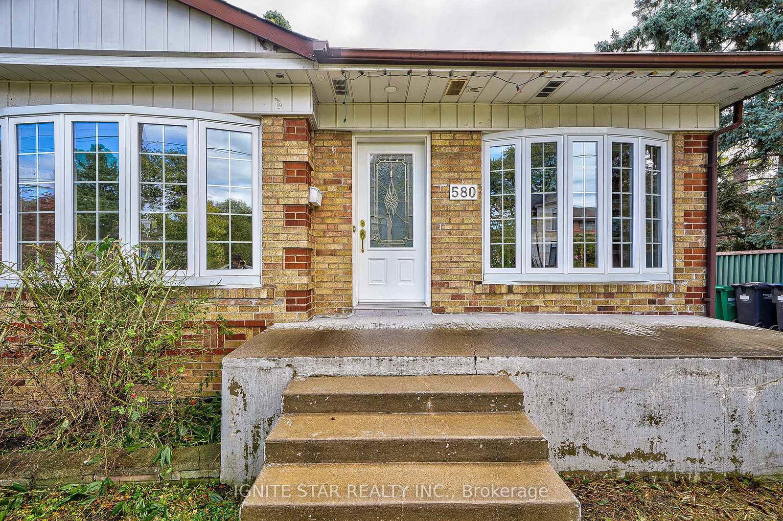 580-arbor-road-mississauga-ontario-w12382029