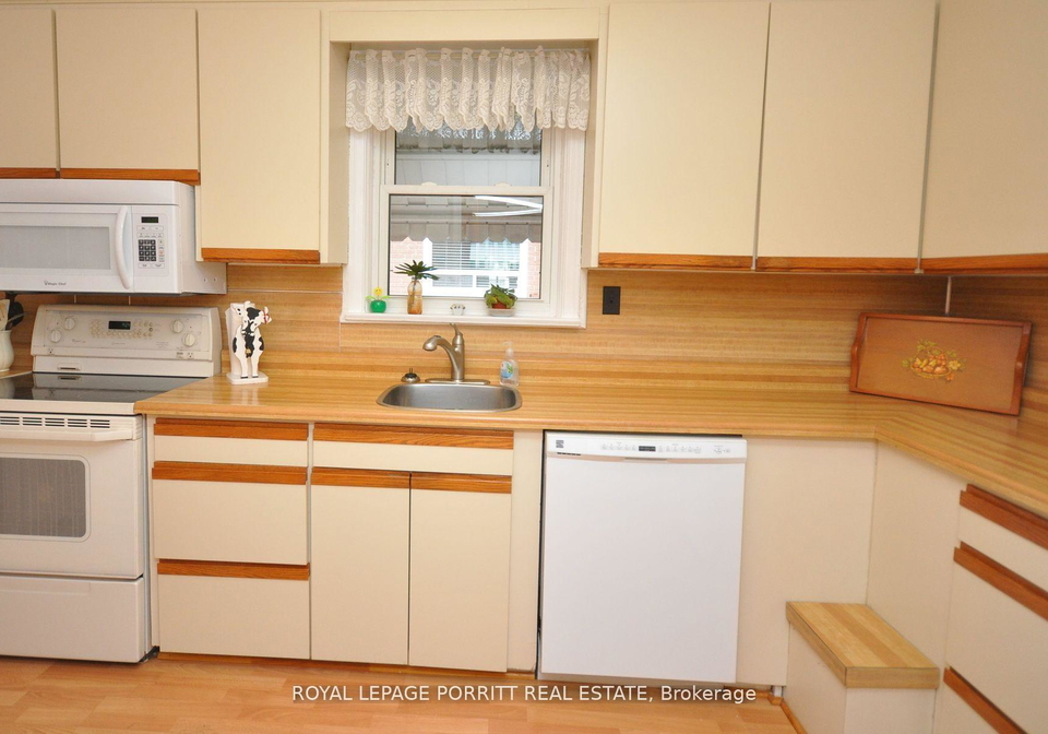 42-ecker-drive-etobicoke-ontario-w12382079