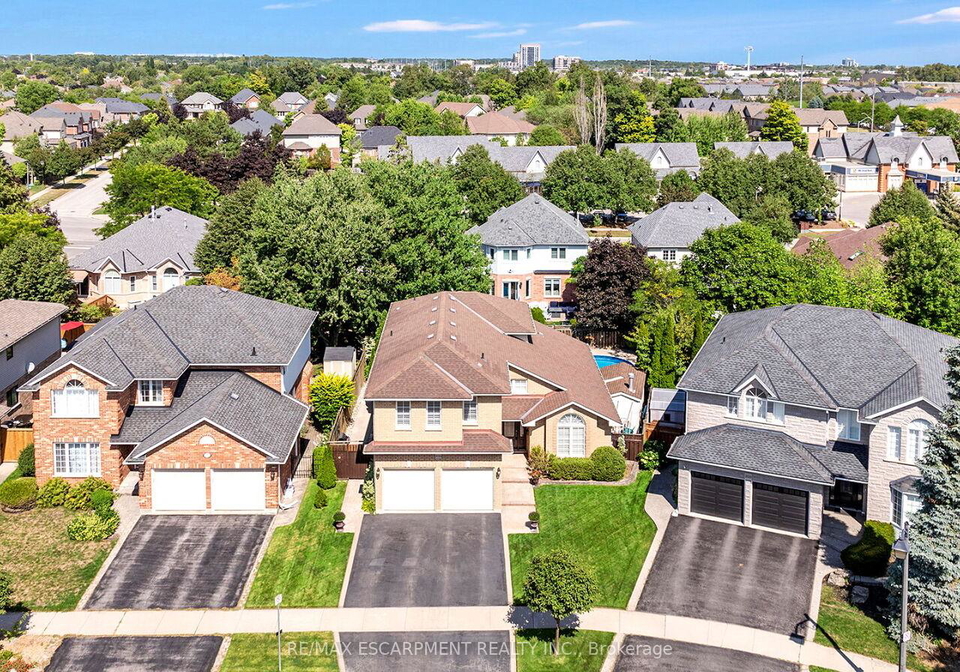 2026-waterbridge-drive-burlington-ontario-w12382377