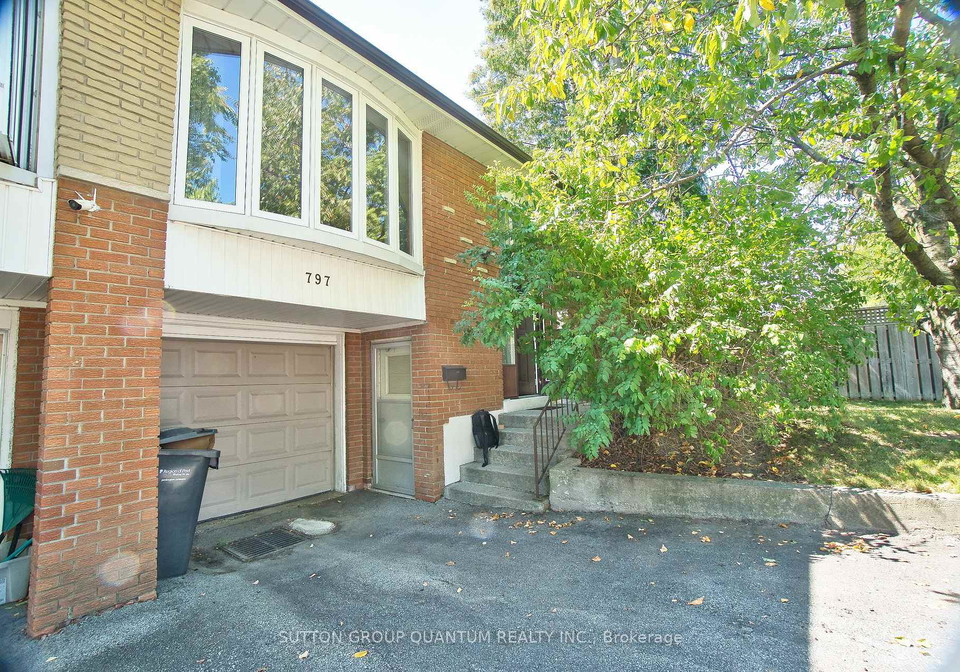 797-eaglemount-crescent-mississauga-ontario-w12382412