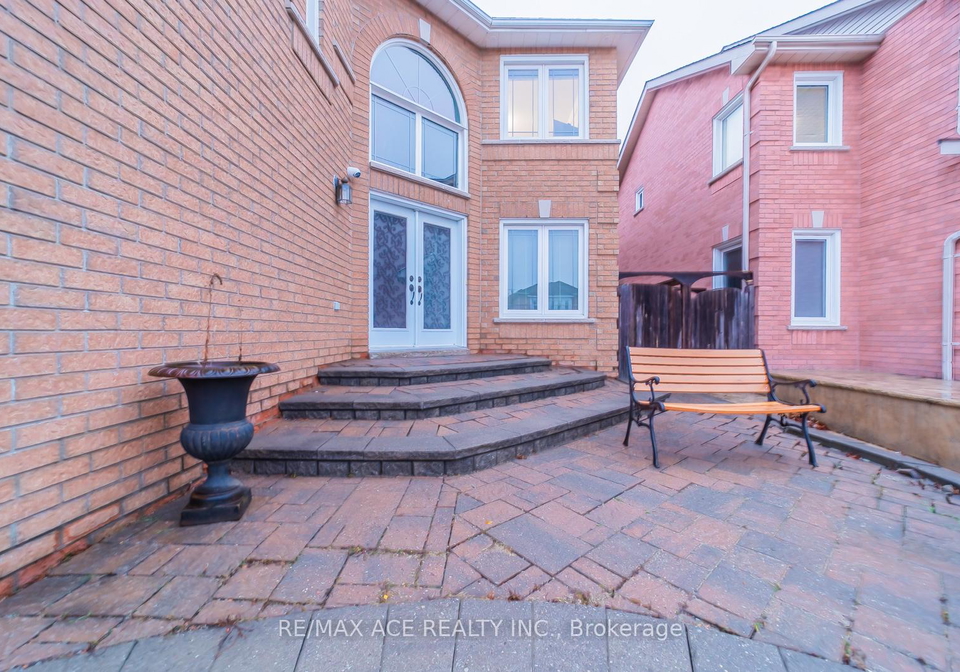 5167-heatherleigh-avenue-mississauga-ontario-w12382592