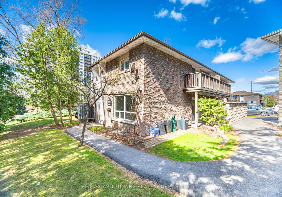 961-francis-road-burlington-ontario-w12382642