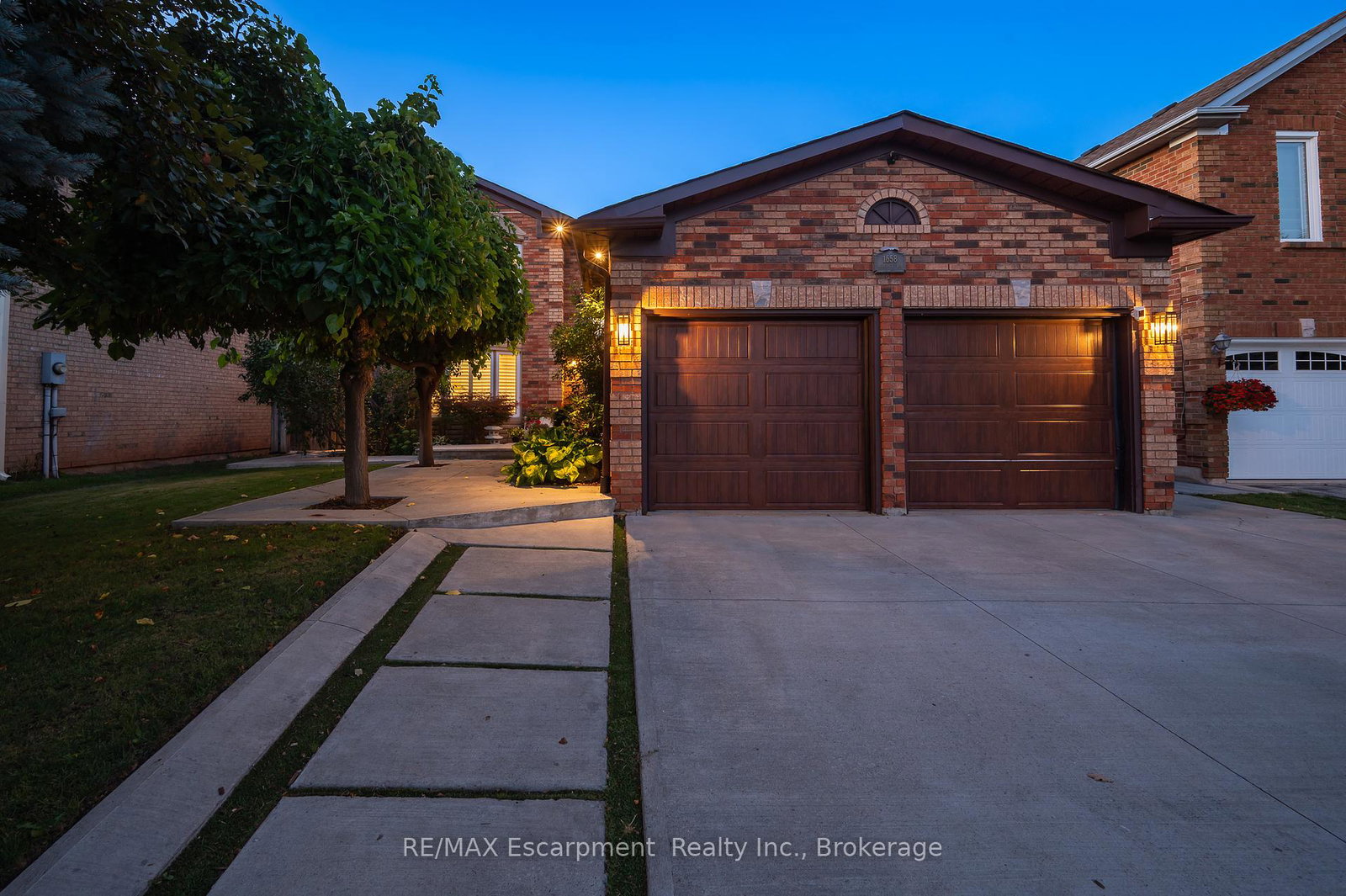 1658-heritage-way-oakville-ontario-w12382653