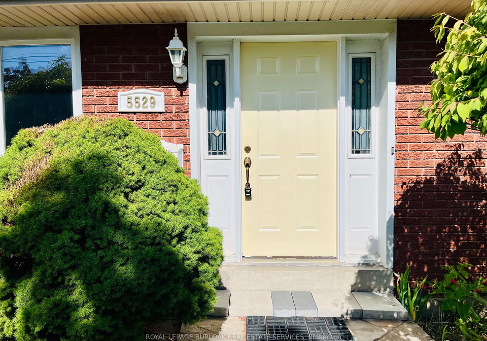 5529-spruce-avenue-burlington-ontario-w12382698