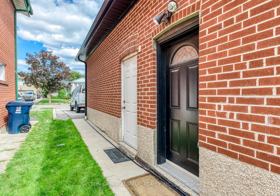69-norgrove-crescent-etobicoke-ontario-w12382709