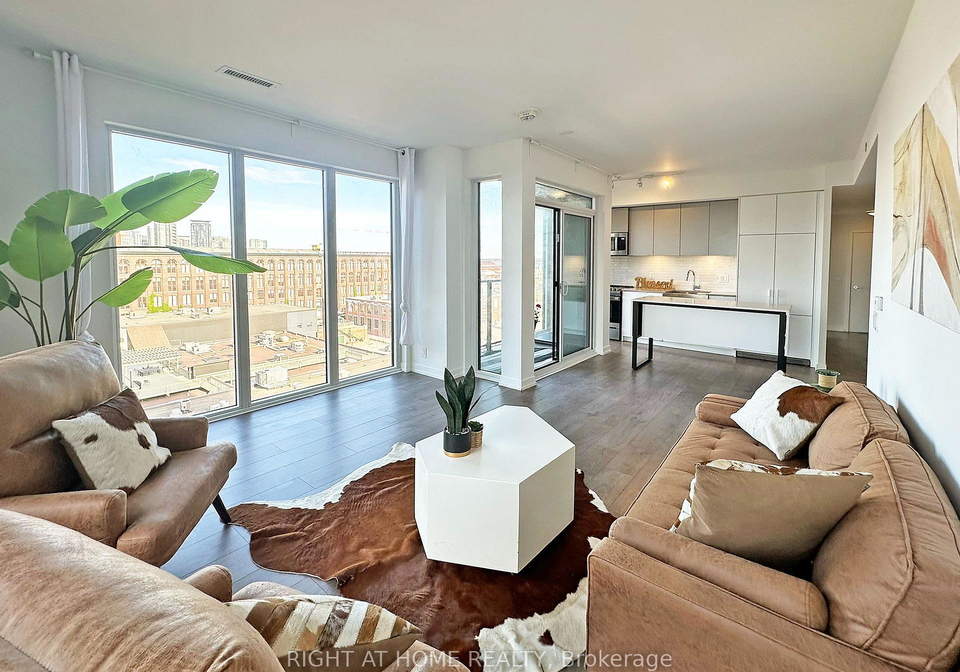 270-dufferin-street-toronto-ontario-w12382816