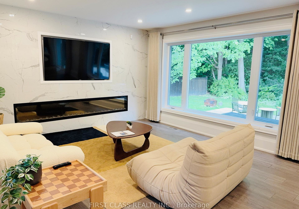 1684-angela-crescent-mississauga-ontario-w12382872