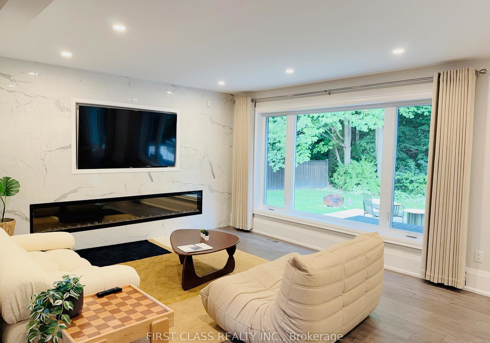 1684-angela-crescent-mississauga-ontario-w12382872