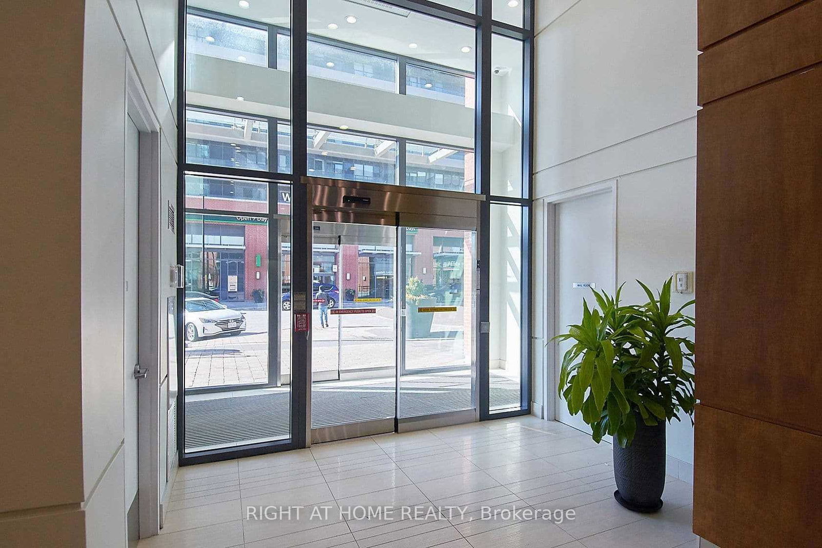 2200-lakeshore-boulevard-w-etobicoke-ontario-w12383103