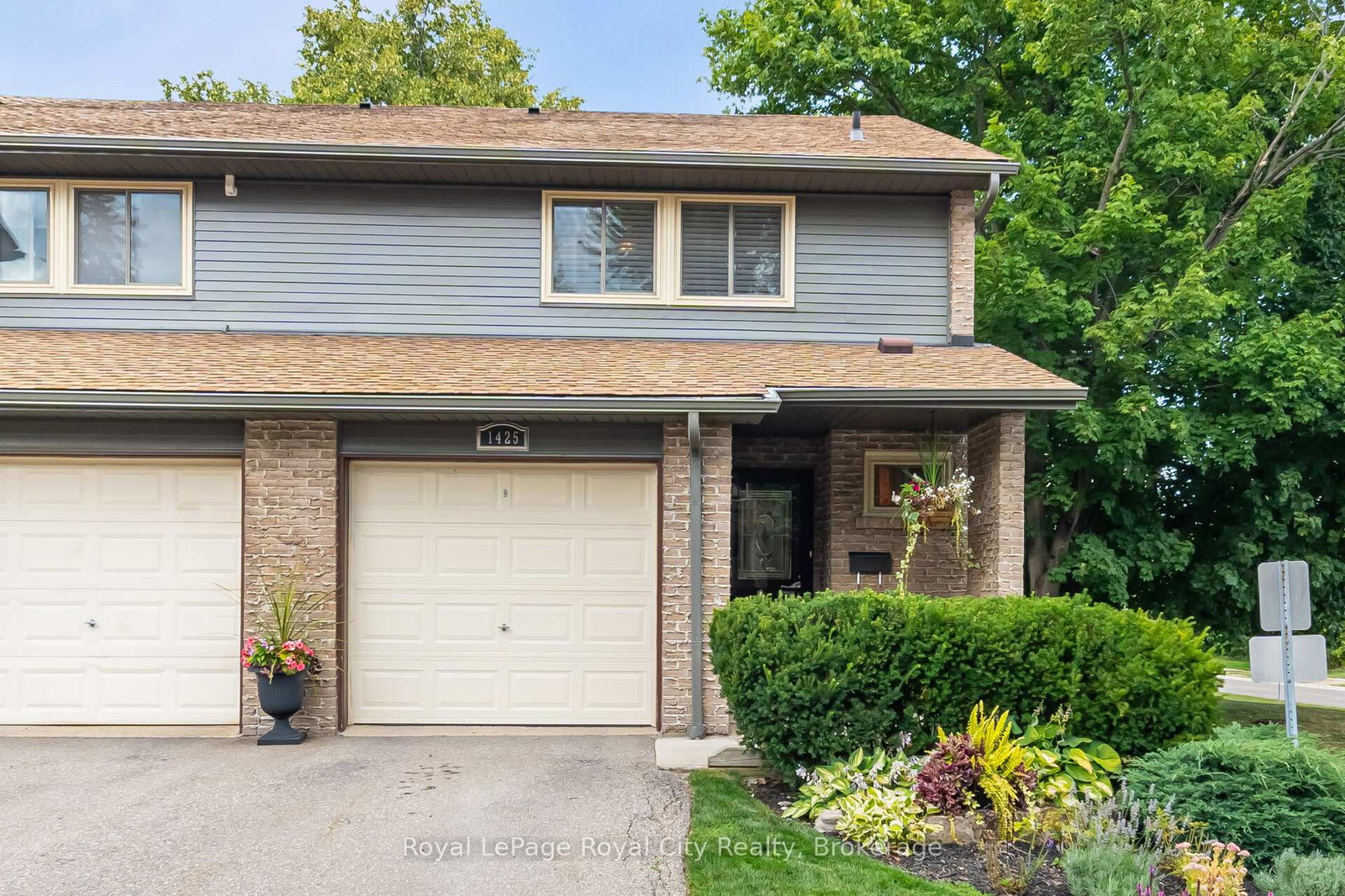 1425-ester-drive-burlington-ontario-w12383108