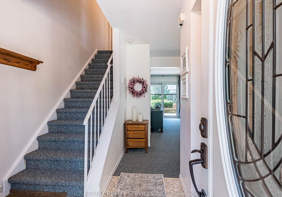 20-jasmine-square-brampton-ontario-w12383218