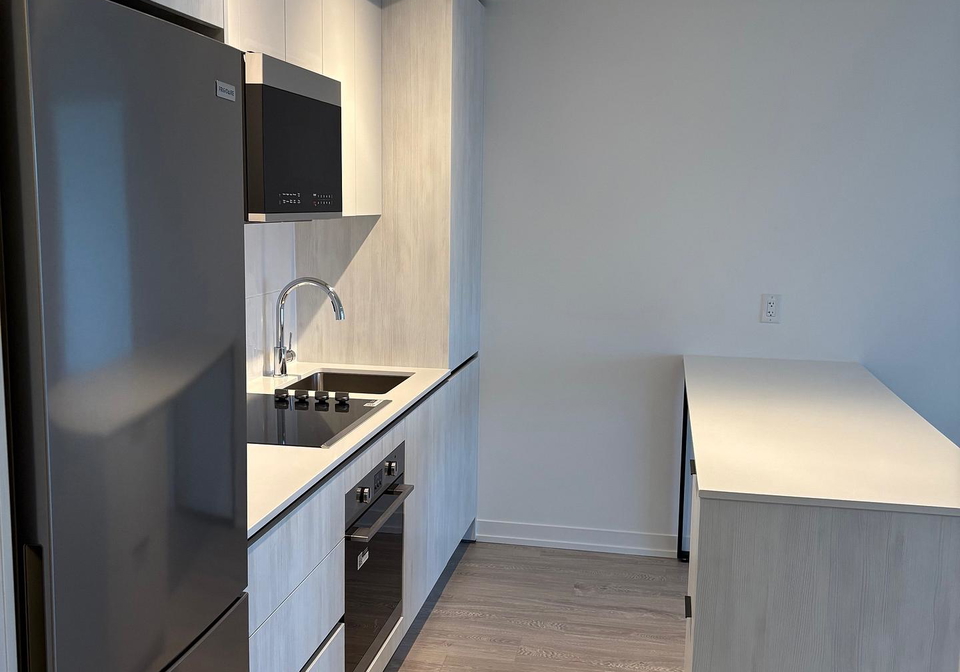 2485-eglinton-avenue-w-mississauga-ontario-w12383299
