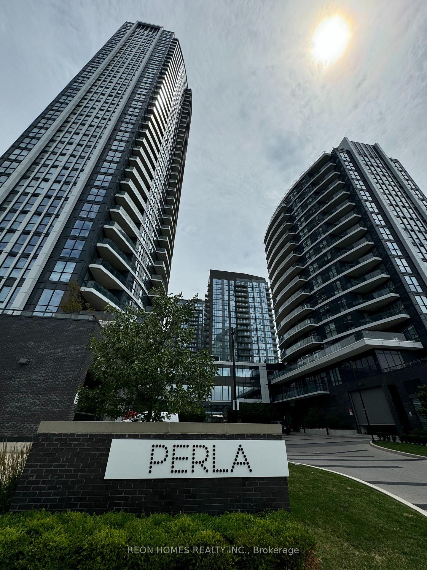 35-watergarden-drive-mississauga-ontario-w12383431