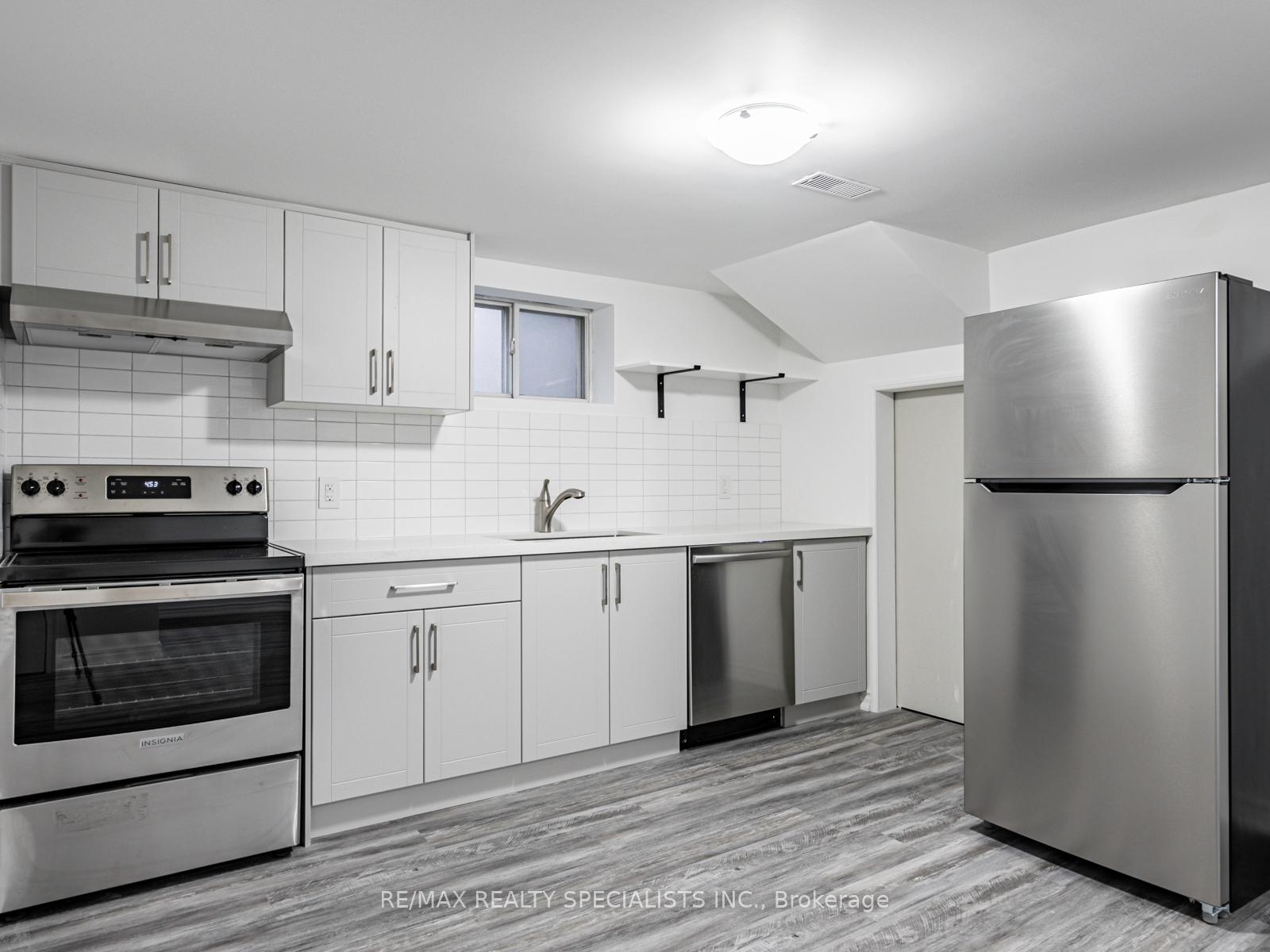 10-kentroyal-drive-etobicoke-ontario-w12383571