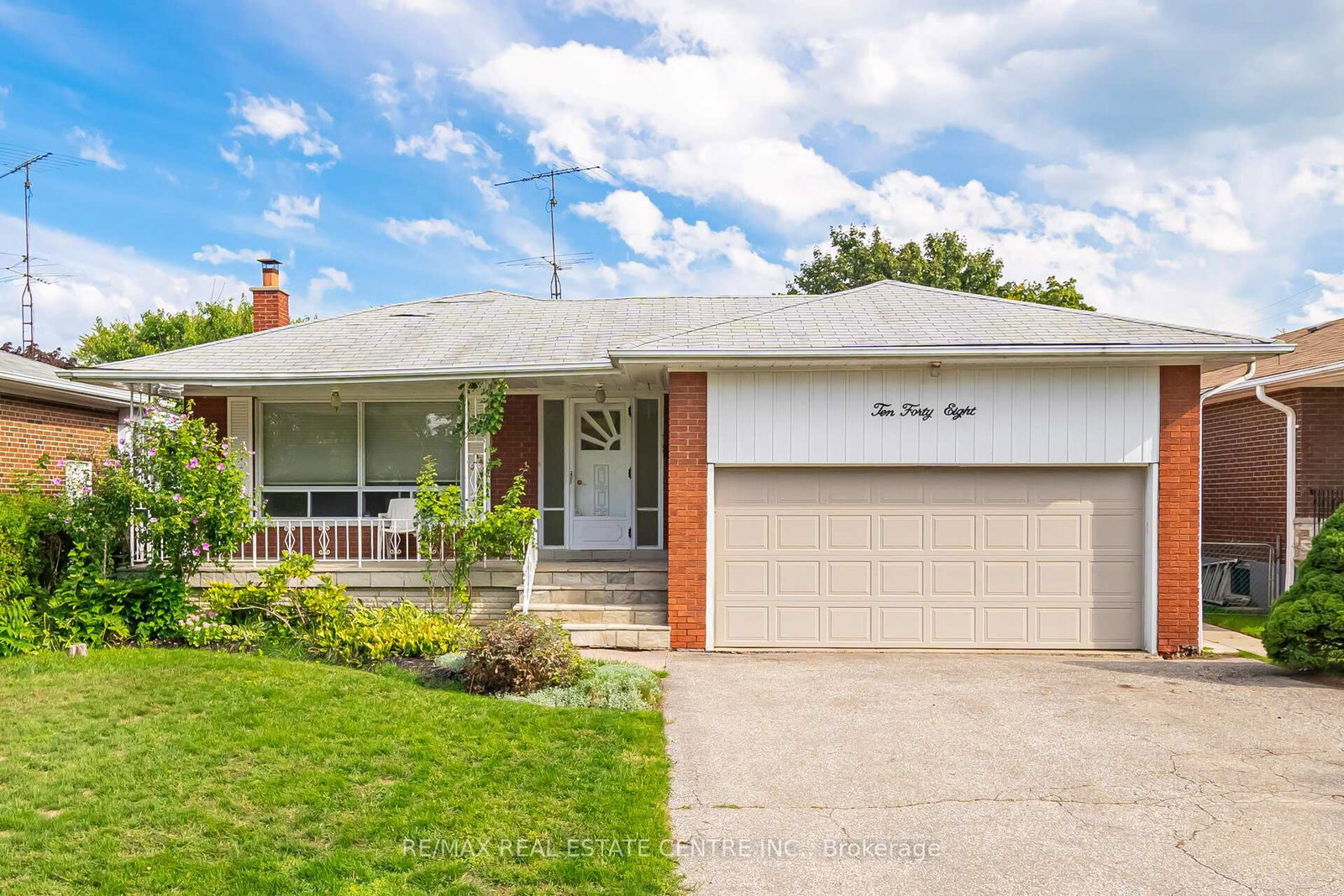 1048-melton-drive-mississauga-ontario-w12384147