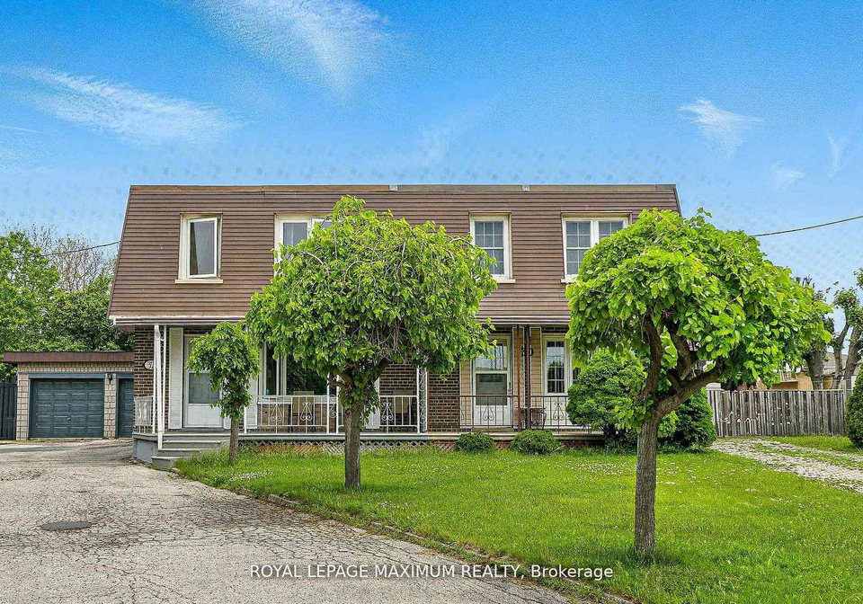 32-fennimore-crescent-york-ontario-w12384255