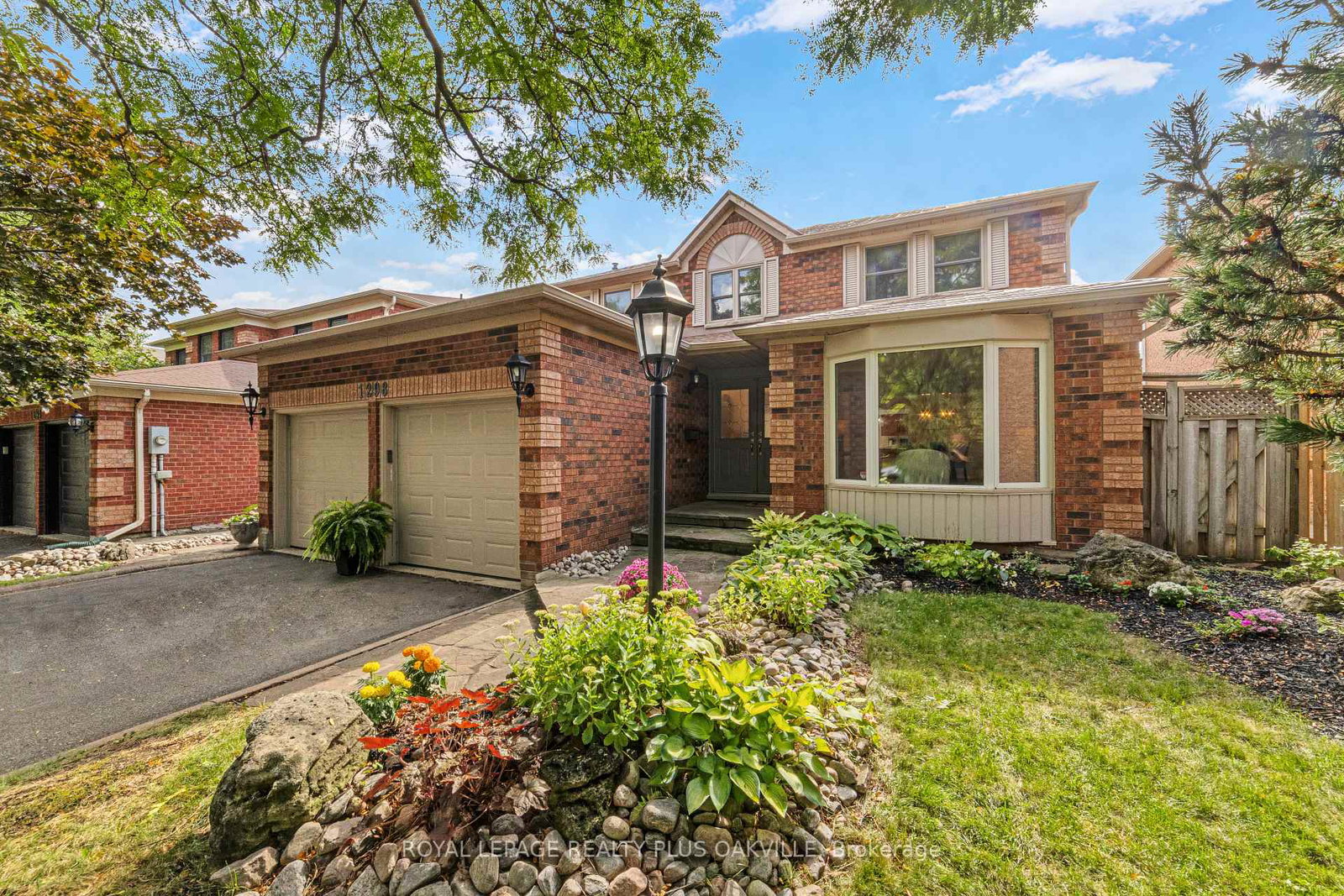 1298-hilton-lane-oakville-ontario-w12384796