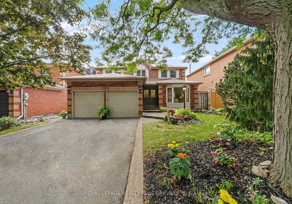 1298-hilton-lane-oakville-ontario-w12384796