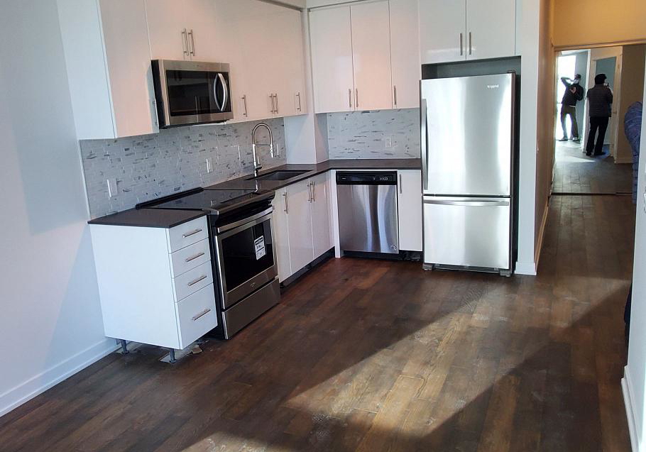 4085-parkside-village-drive-mississauga-ontario-w12384903