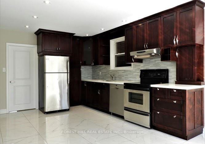 4emerald-crescent-etobicoke-ontario-w12384928