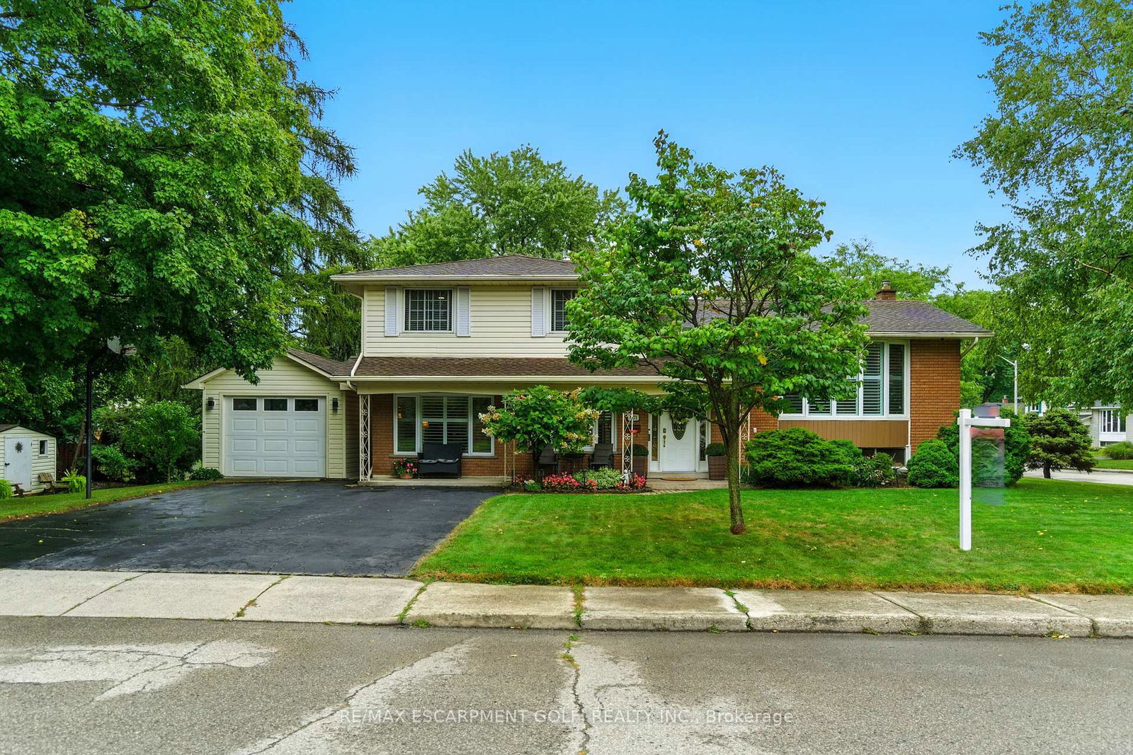 1471-innswood-drive-burlington-ontario-w12385069