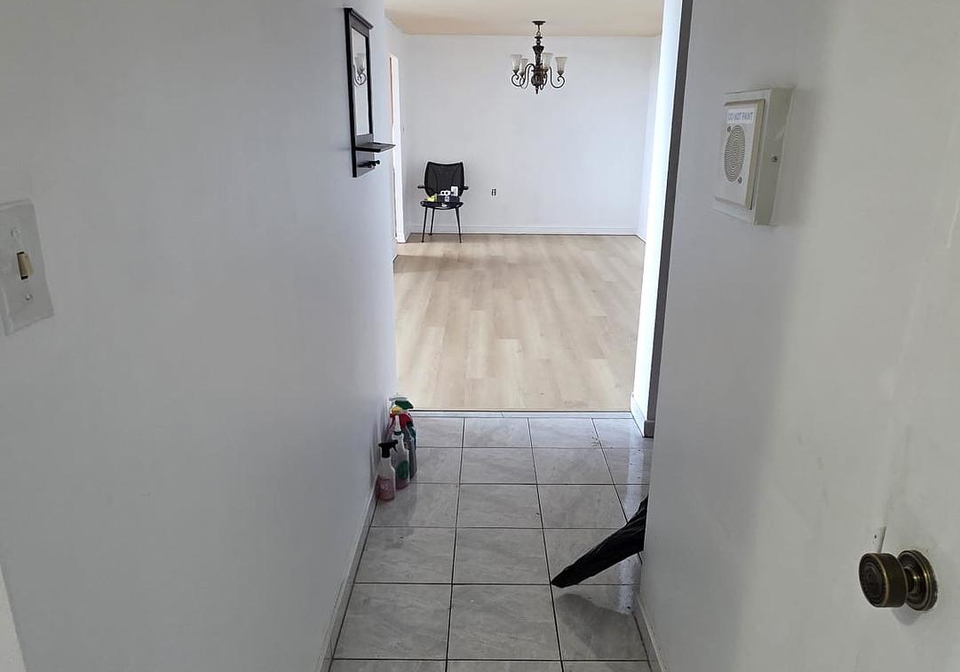 18-knightsbridge-road-brampton-ontario-w12385112