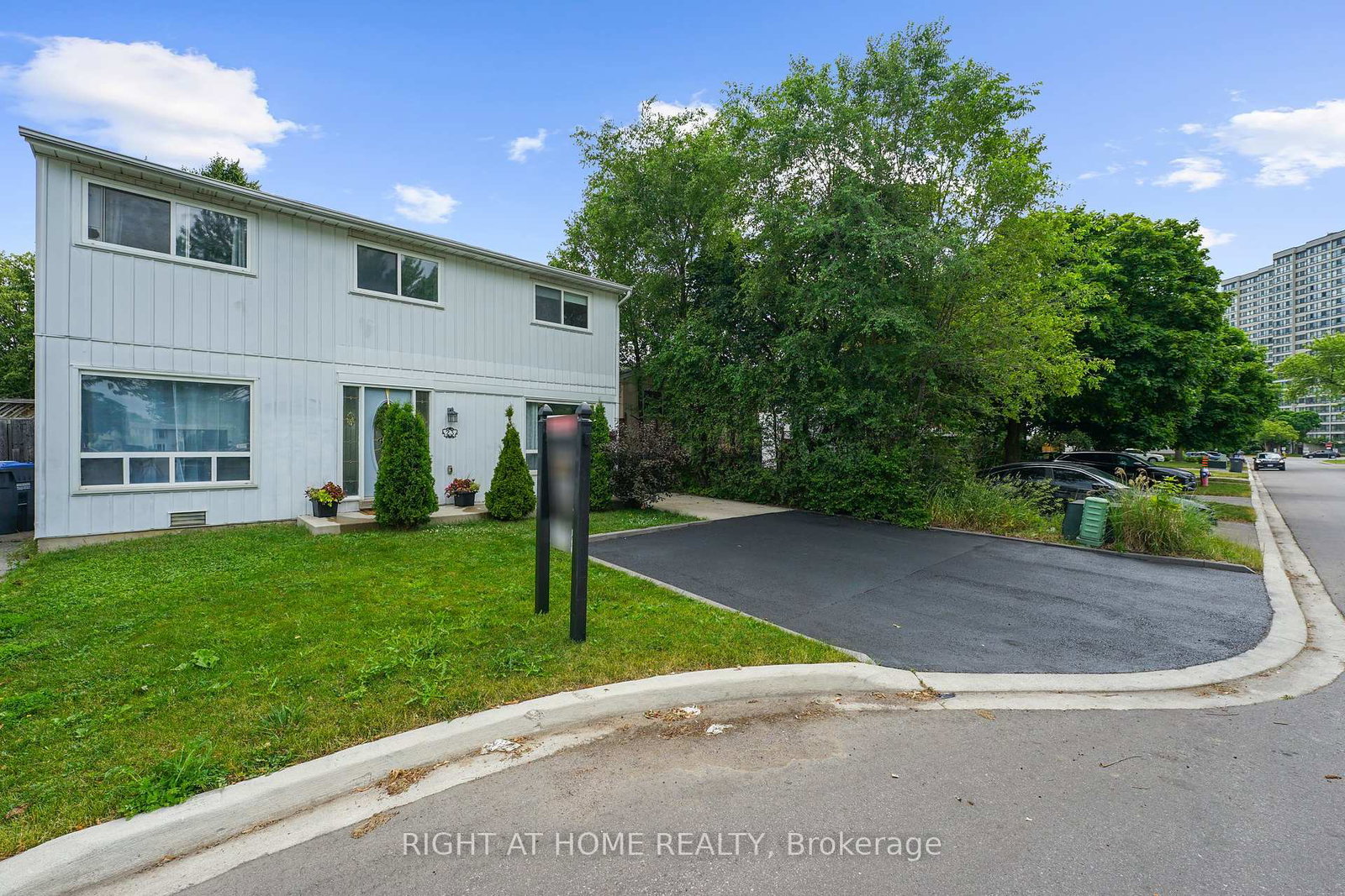 23-huntingwood-crescent-brampton-ontario-w12385134