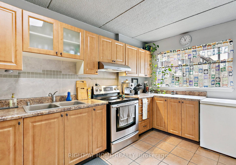 180-mississ-vly-boulevard-mississauga-ontario-w12385318