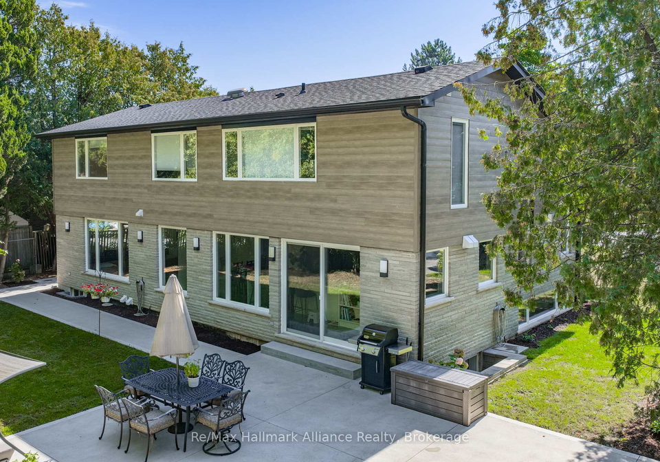 247-willowridge-court-oakville-ontario-w12385351