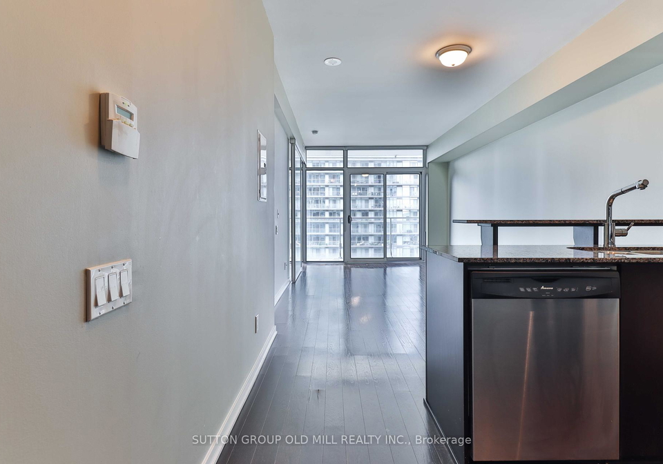 103-the-queensway-toronto-ontario-w12385505