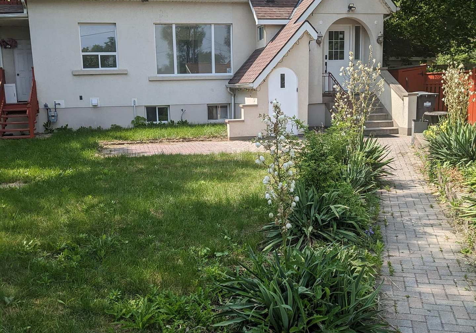 1345-st-james-avenue-mississauga-ontario-w12385571