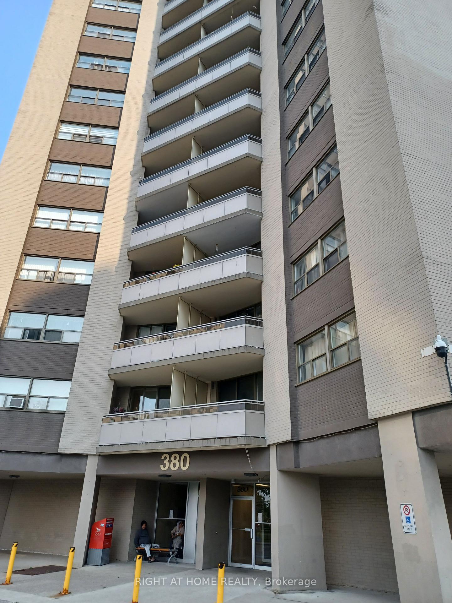 380-dixon-drive-etobicoke-ontario-w12385574