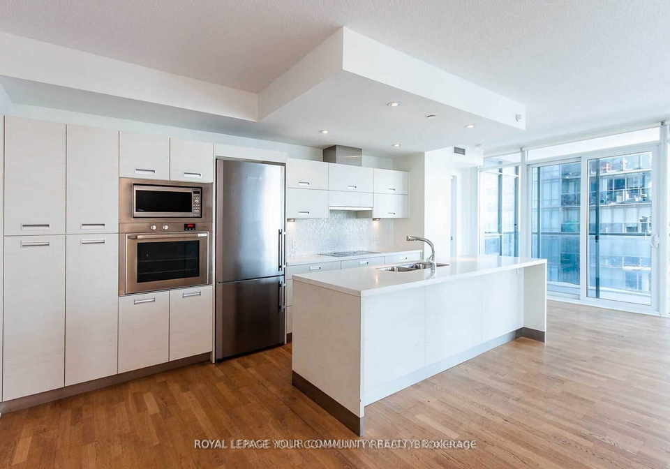 88-park-lawn-road-etobicoke-ontario-w12385639