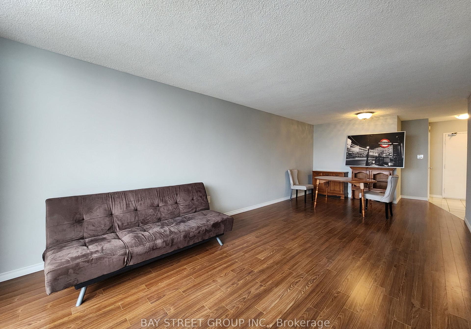 812-burnhamthorpe-road-etobicoke-ontario-w12385900
