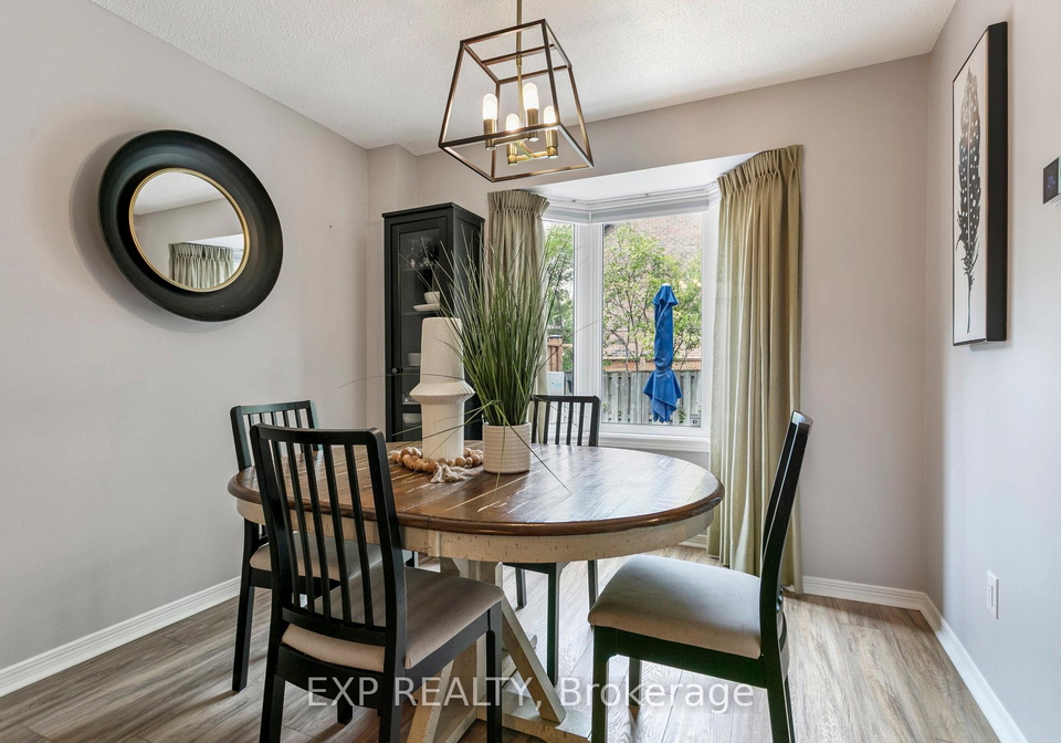 2006-glenada-crescent-oakville-ontario-w12386063