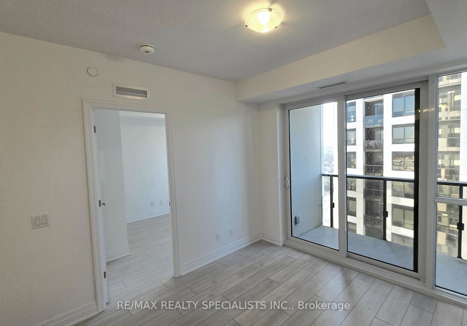 30-elm-drive-w-mississauga-ontario-w12386348